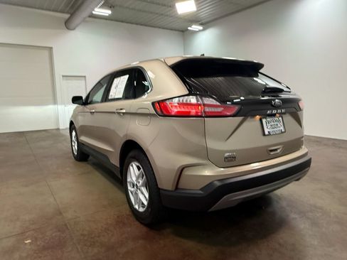 Used 2021 Ford Edge SEL w/ Convenience Package AWD/4WD image 35