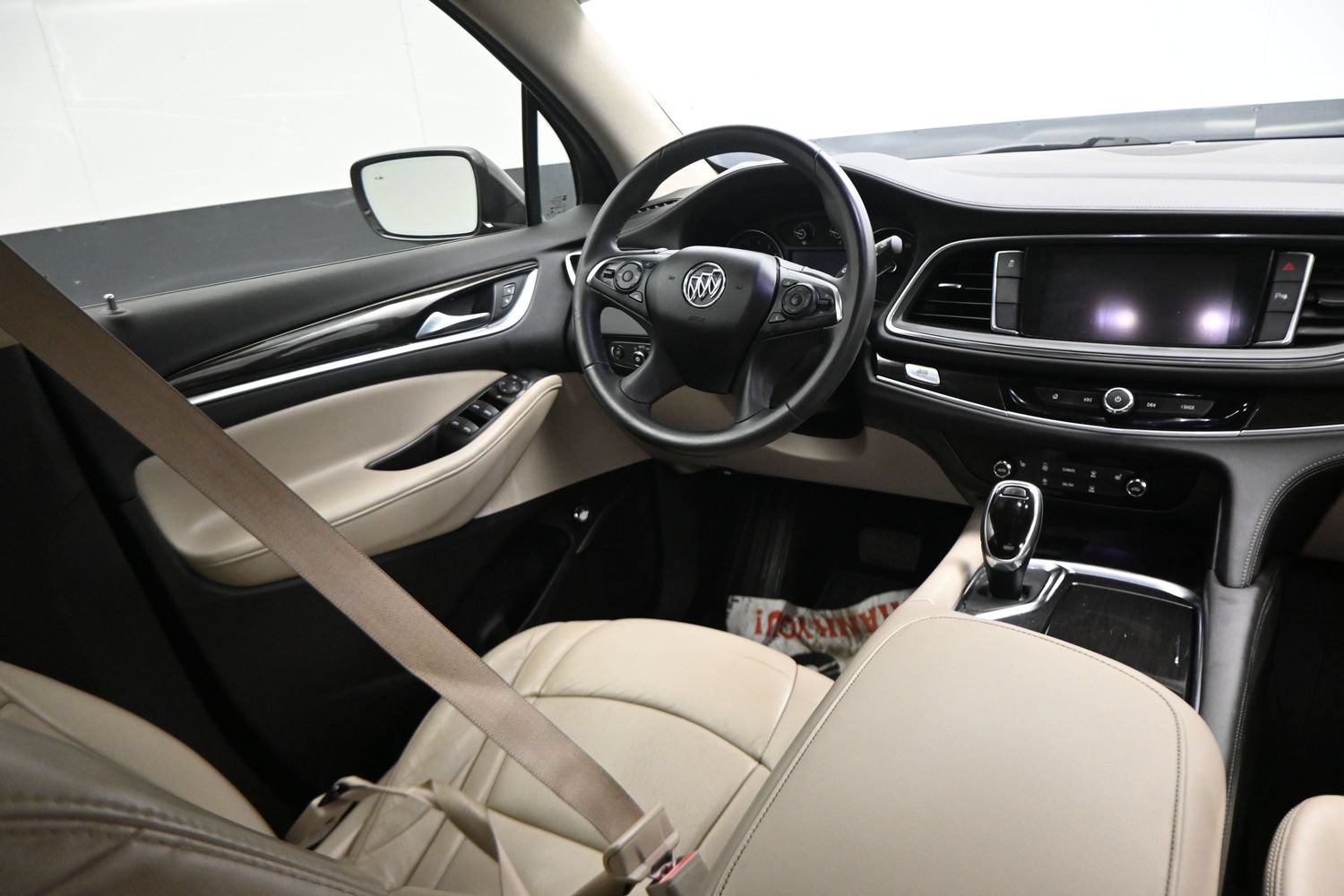 Used 2018 Buick Enclave Essence FWD image 26