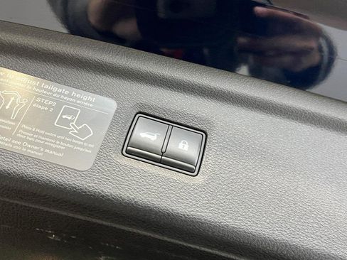 Used 2023 INFINITI QX50 Sport image 13