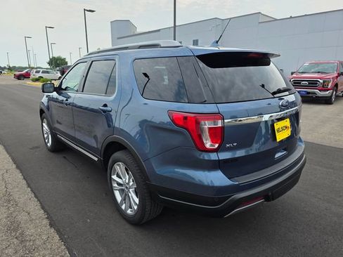 Certified 2019 Ford Explorer XLT w/ Equipment Group 202A AWD/4WD image 11