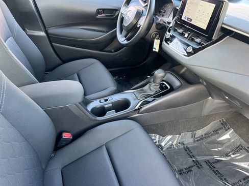 Used 2025 Toyota Corolla LE image 15