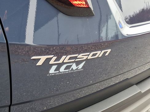 Certified 2025 Hyundai Tucson SE image 30