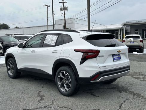 New 2026 Chevrolet Trax LT w/ Driver Confidence Package image 5