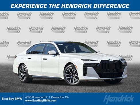 Used 2024 BMW 740i w/ Premium Package 2 RWD image 1