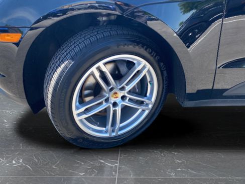 Used 2021 Porsche Macan AWD/4WD image 38