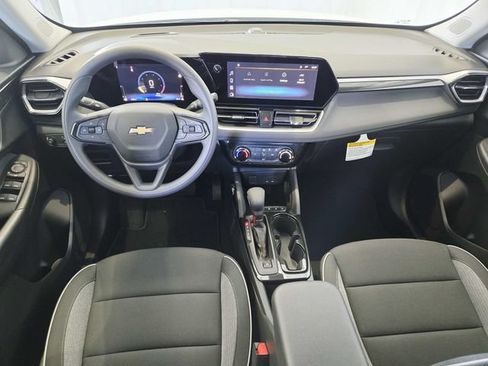 New 2026 Chevrolet TrailBlazer LT w/ Driver Confidence Package FWD image 6