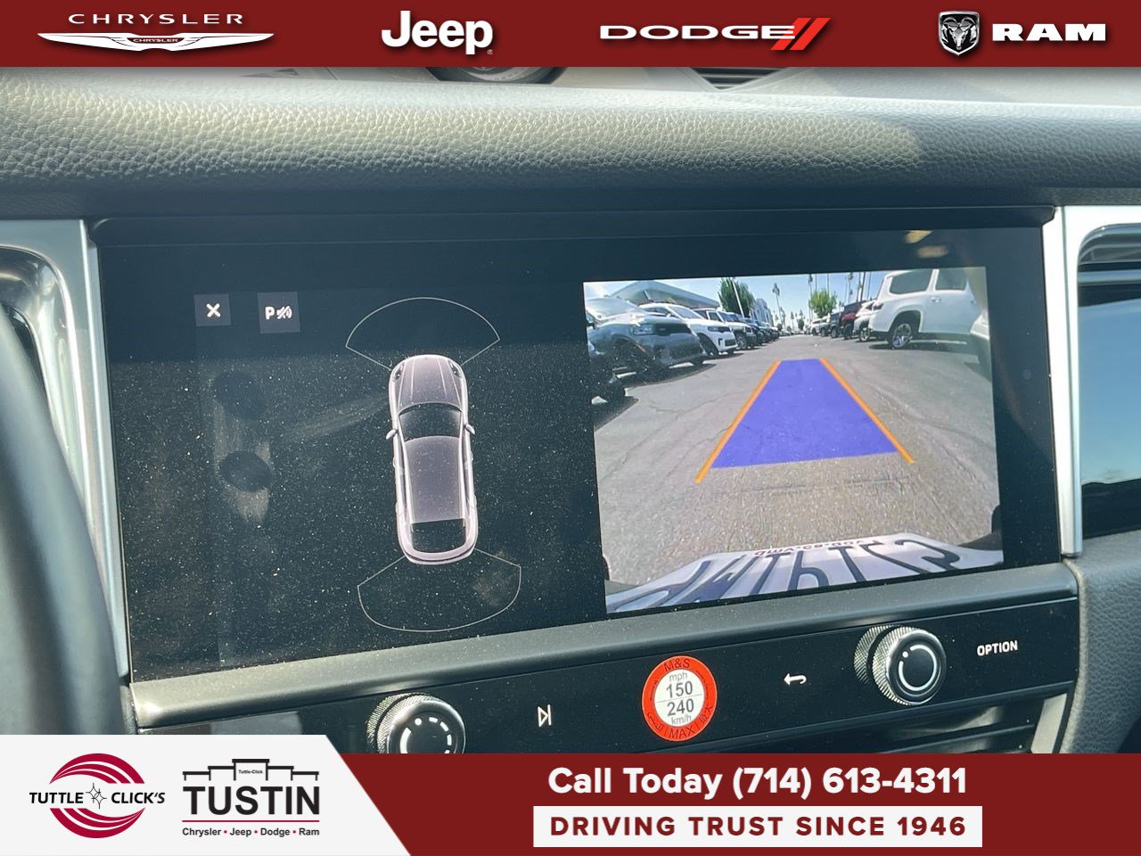 Used 2024 Porsche Macan AWD/4WD image 35