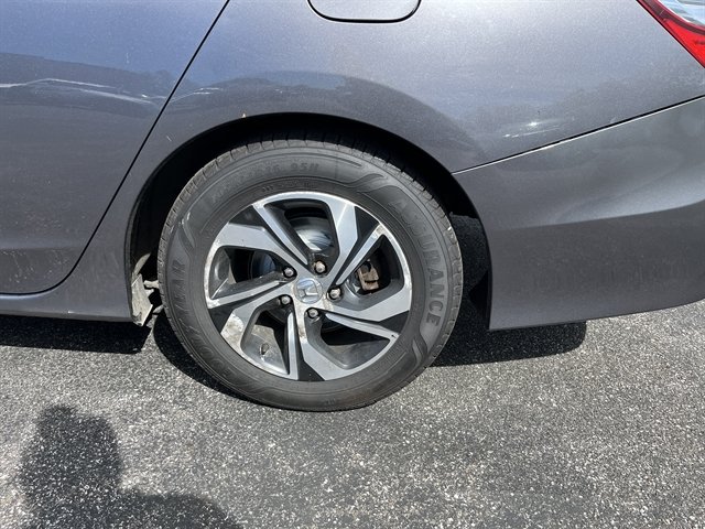 Used 2016 Honda Accord LX image 11