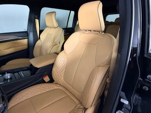 Used 2025 Jeep Grand Cherokee L Summit w/ Obsidian Package AWD/4WD image 6
