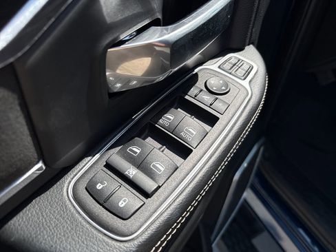 Used 2024 RAM 2500 Laramie w/ Night Edition AWD/4WD image 15