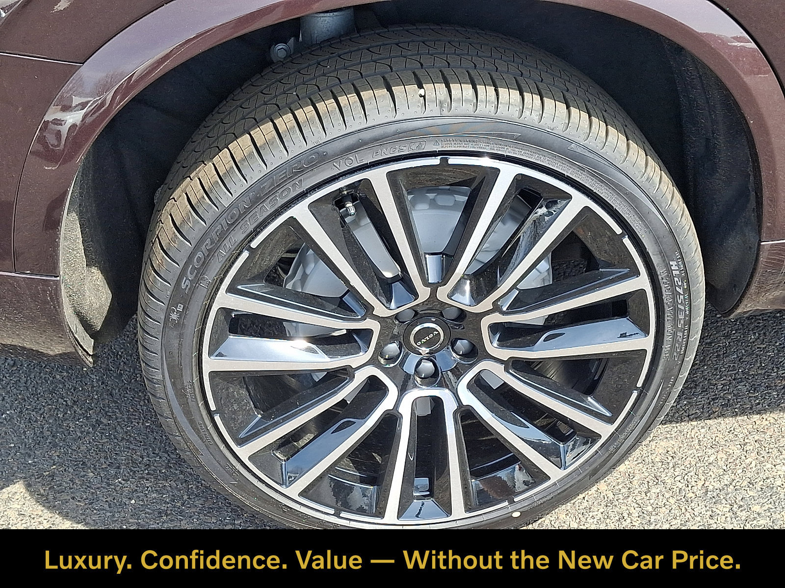 Certified 2026 Volvo XC90 B6 Plus w/ Protection Package Premier AWD/4WD image 6