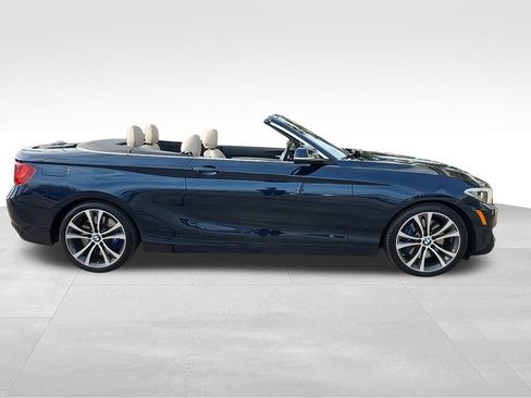 Used 2016 BMW 228i Convertible image 2