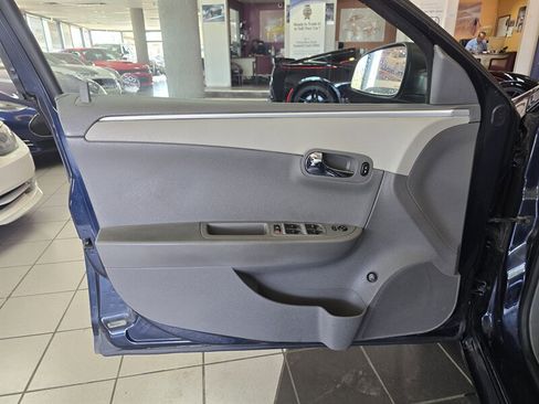 Used 2010 Chevrolet Malibu LS image 7