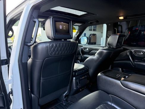 Used 2021 INFINITI QX80 Sensory w/ All-Season Package RWD image 13