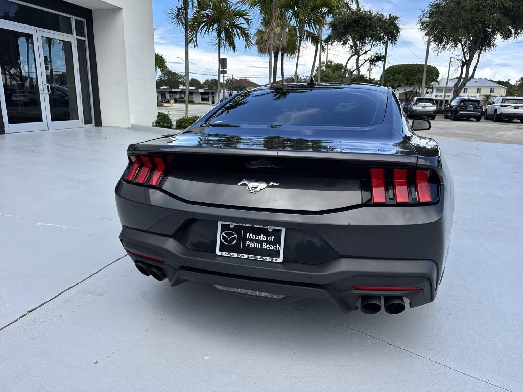 Used 2024 Ford Mustang Coupe RWD image 25