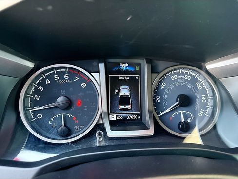 Certified 2023 Toyota Tacoma SR5 w/ Technology Package AWD/4WD image 33
