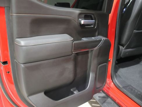 Used 2022 GMC Sierra 1500 AT4 w/ AT4 Preferred Package AWD/4WD image 17