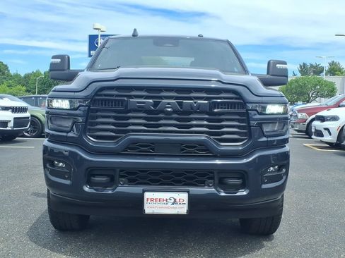 Used 2025 RAM 2500 Big Horn AWD/4WD image 2