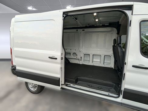 New 2026 Ford Transit 250 T-250 148 Med Rf 9150 GVWR AW image 22