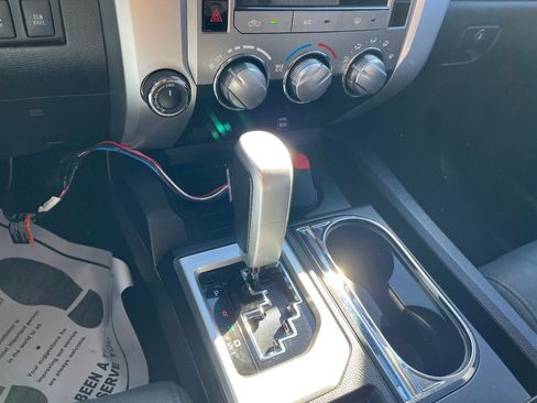 Used 2015 Toyota Tundra SR5 image 17