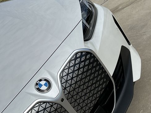 New 2026 BMW i4 xDrive40i w/ Premium Package image 8