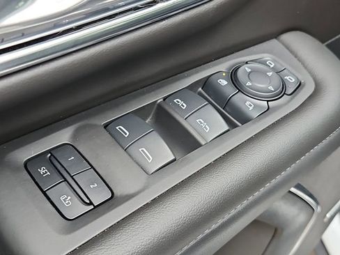 Used 2024 Chevrolet Tahoe LT w/ LT Signature Package RWD image 25