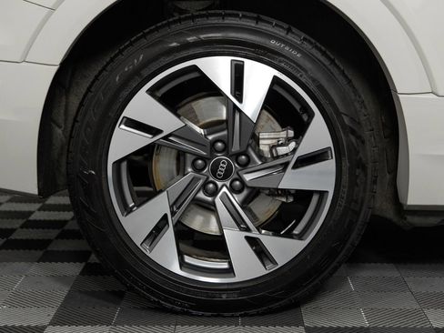 Used 2021 Audi e-tron Premium w/ Convenience Plus Package image 36