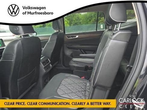 Used 2024 Volkswagen Atlas SEL Premium R-Line AWD/4WD image 9