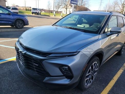 Used 2024 Chevrolet Blazer RS image 2
