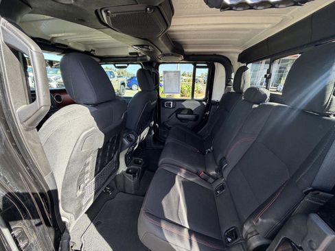 Used 2021 Jeep Gladiator Rubicon AWD/4WD image 19
