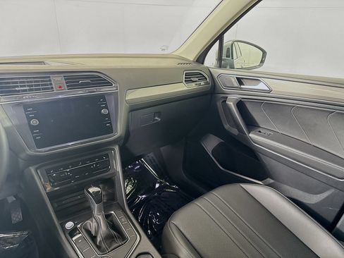 Certified 2023 Volkswagen Tiguan SE AWD/4WD image 22
