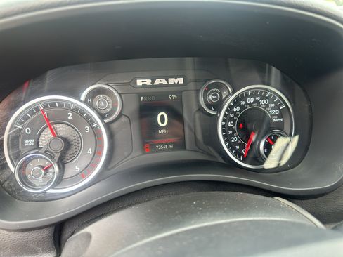 Used 2024 RAM 3500 Tradesman w/ Chrome Appearance Group AWD/4WD image 19