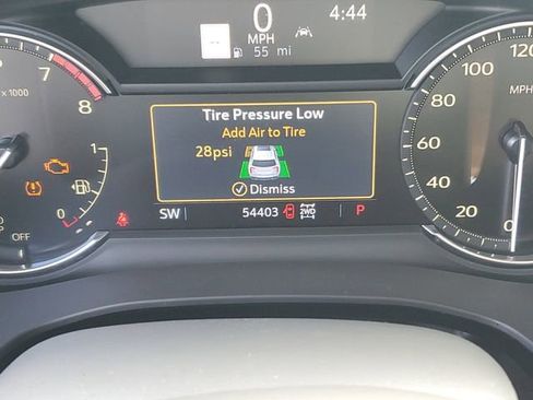 Used 2022 Cadillac XT6 Premium Luxury AWD/4WD image 15