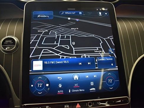 Used 2024 Mercedes-Benz GLC 300 4MATIC image 8