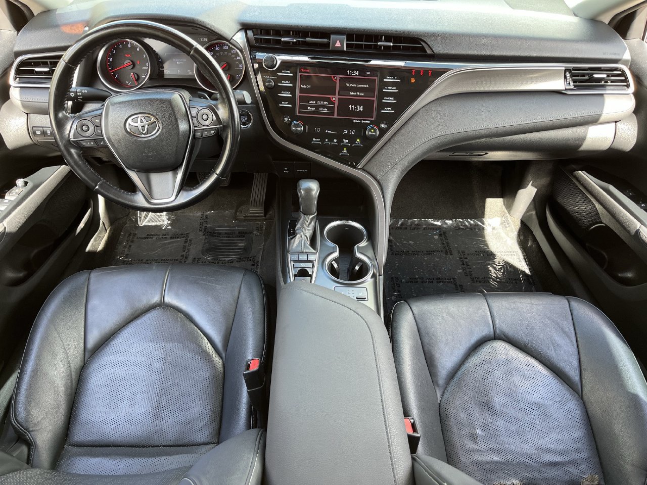 Used 2019 Toyota Camry XSE FWD image 9