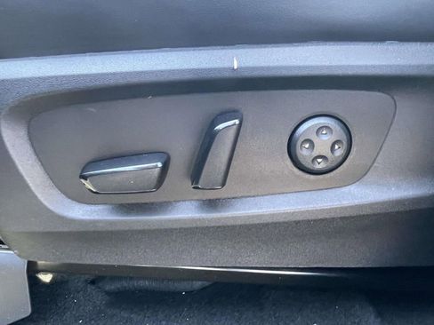 Used 2025 INFINITI QX60 Luxe w/ Vision Package image 16