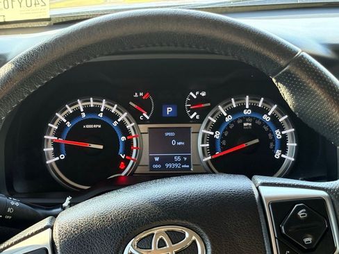 Used 2018 Toyota 4Runner SR5 image 15