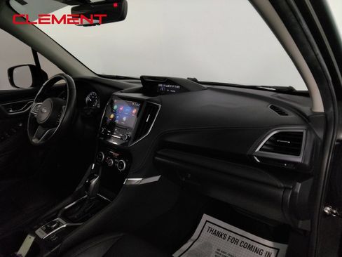 Used 2022 Subaru Forester Touring AWD/4WD image 38
