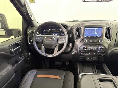 Used 2022 GMC Sierra 2500 AT4 w/ AT4 Preferred Package AWD/4WD image 24