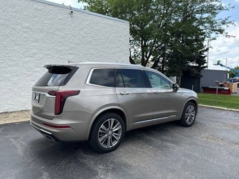 Used 2022 Cadillac XT6 Premium Luxury w/ Technology Package AWD/4WD image 5