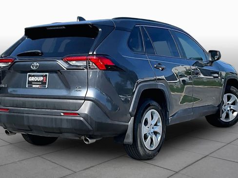 Used 2021 Toyota RAV4 LE AWD/4WD image 13