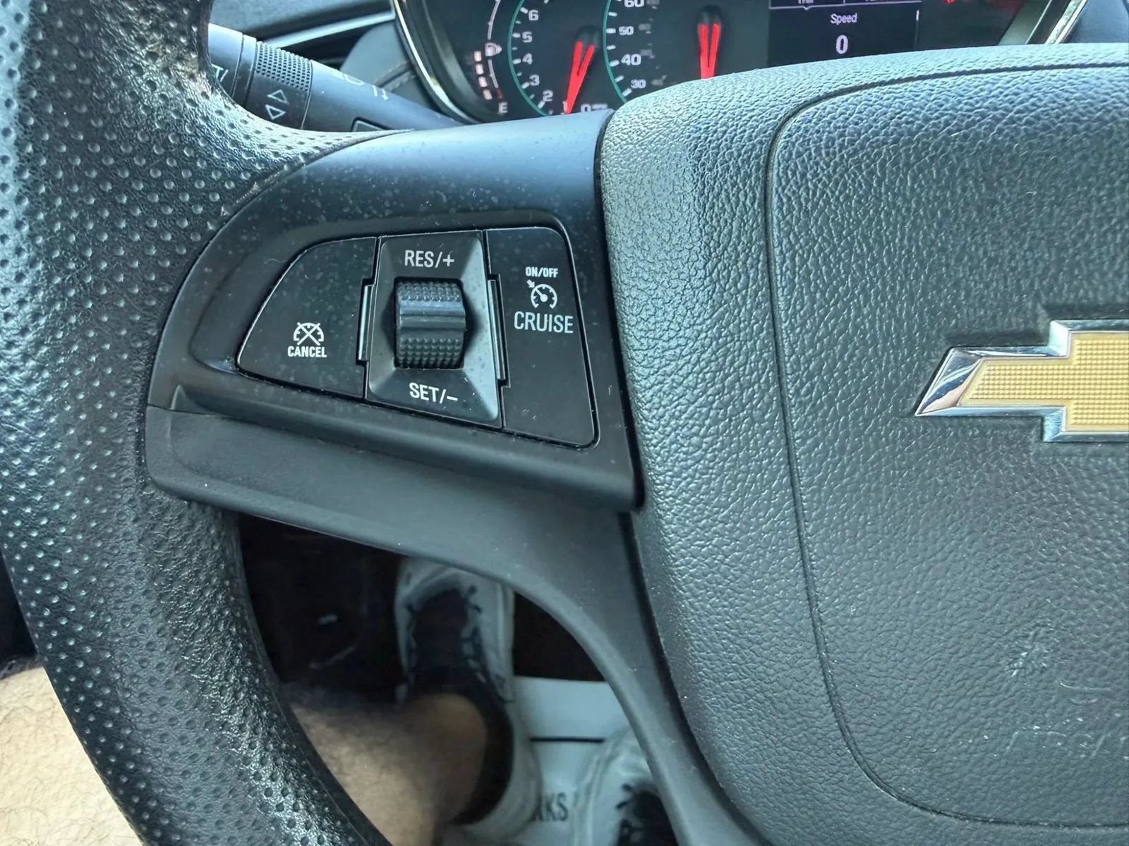 Used 2020 Chevrolet Trax LS w/ Tint and Cruise Package FWD image 28