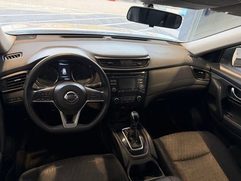 Used 2017 Nissan Rogue S image 10