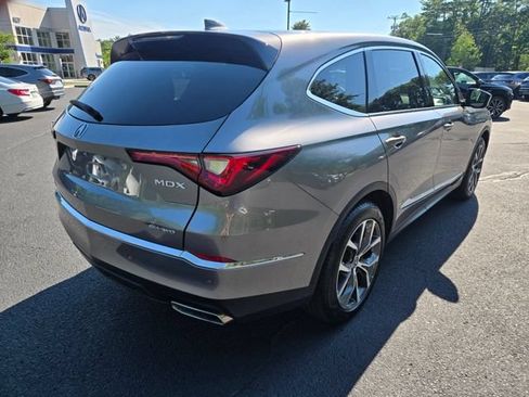 Used 2024 Acura MDX SH-AWD w/ Technology Package image 5