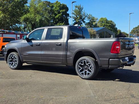 New 2026 RAM 1500 Laramie AWD/4WD image 34