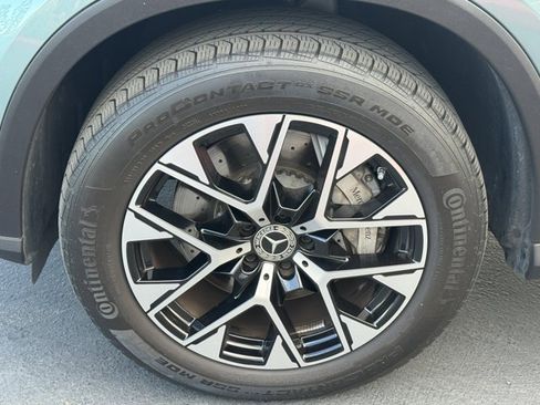 Used 2025 Mercedes-Benz GLC 350e 4MATIC image 15