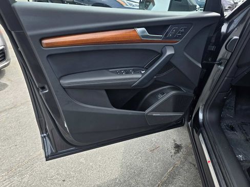 Used 2023 Audi Q5 2.0T Premium Plus w/ Premium Plus Package image 23