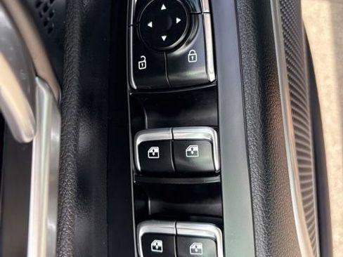 Used 2023 Kia Telluride LX FWD image 26