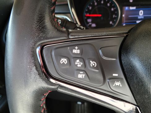 Used 2022 Chevrolet Equinox RS image 11