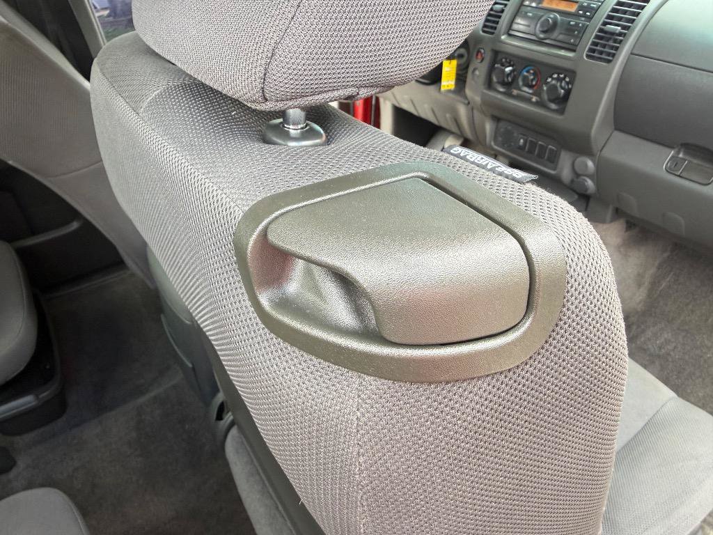 Used 2013 Nissan Frontier S w/ S Preferred Pkg RWD image 34